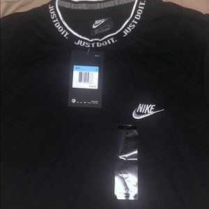 M Nike Men’s T Shirt
